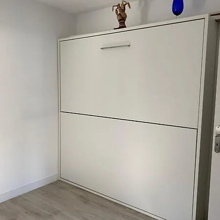 à 2 Pas De La Hyères